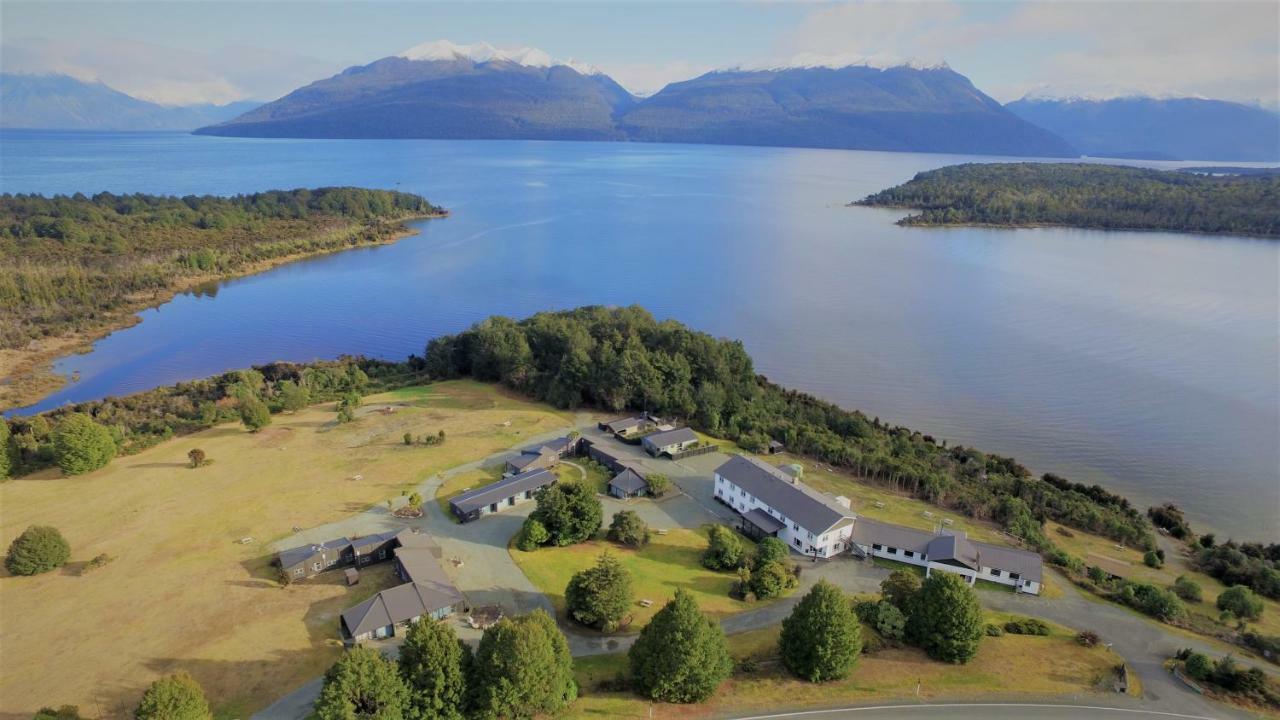 Fiordland National Park Lodge Te Anau Downs Bagian luar foto